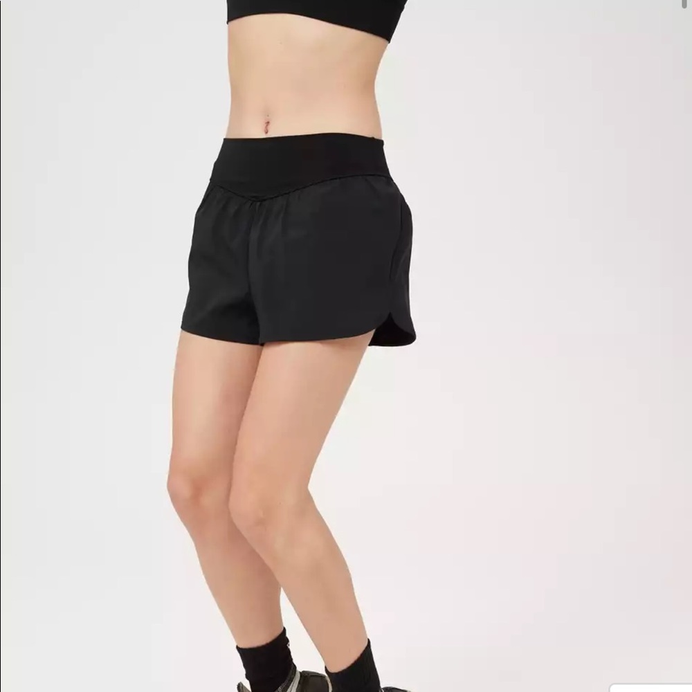 Black American eagle running shorts
